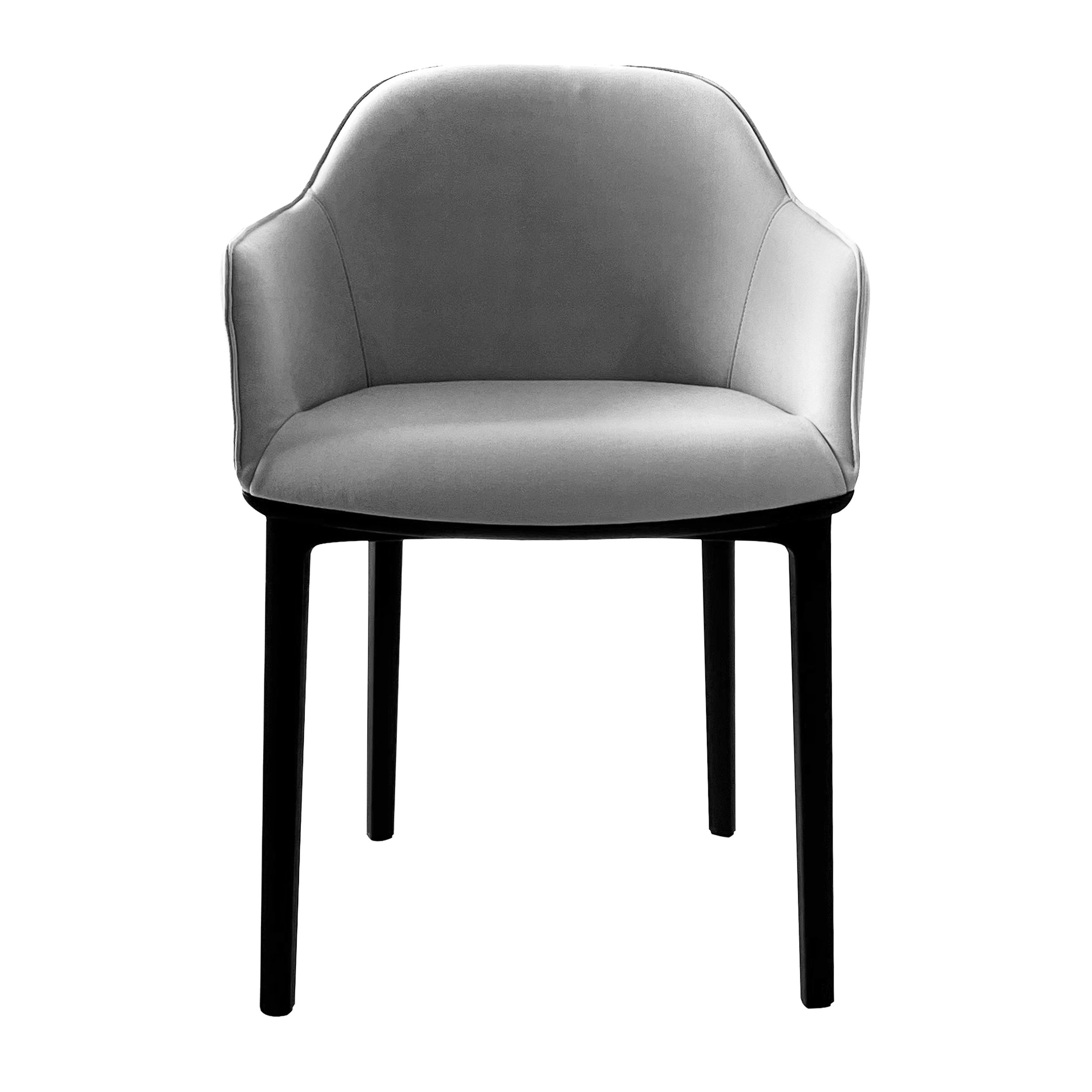 Armlehnstuhl Softshell Chair von Vitra in grauem Stoff als Freisteller frontal.