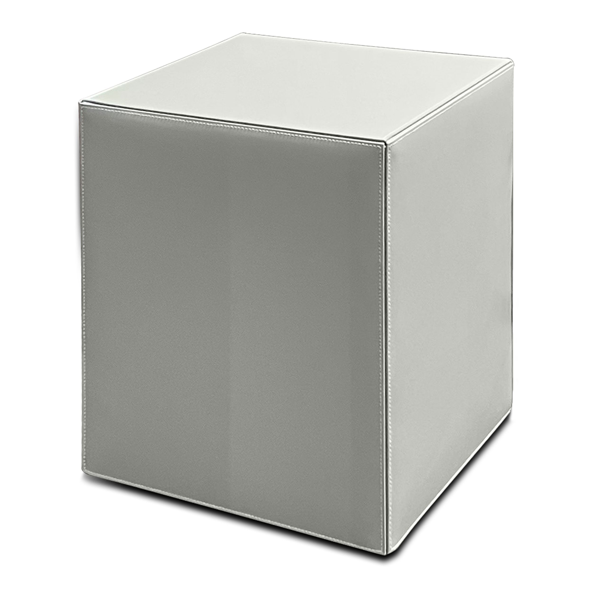 Hocker Solid Saddle-Hide von Minotti in grauem Kernleder als Freisteller.