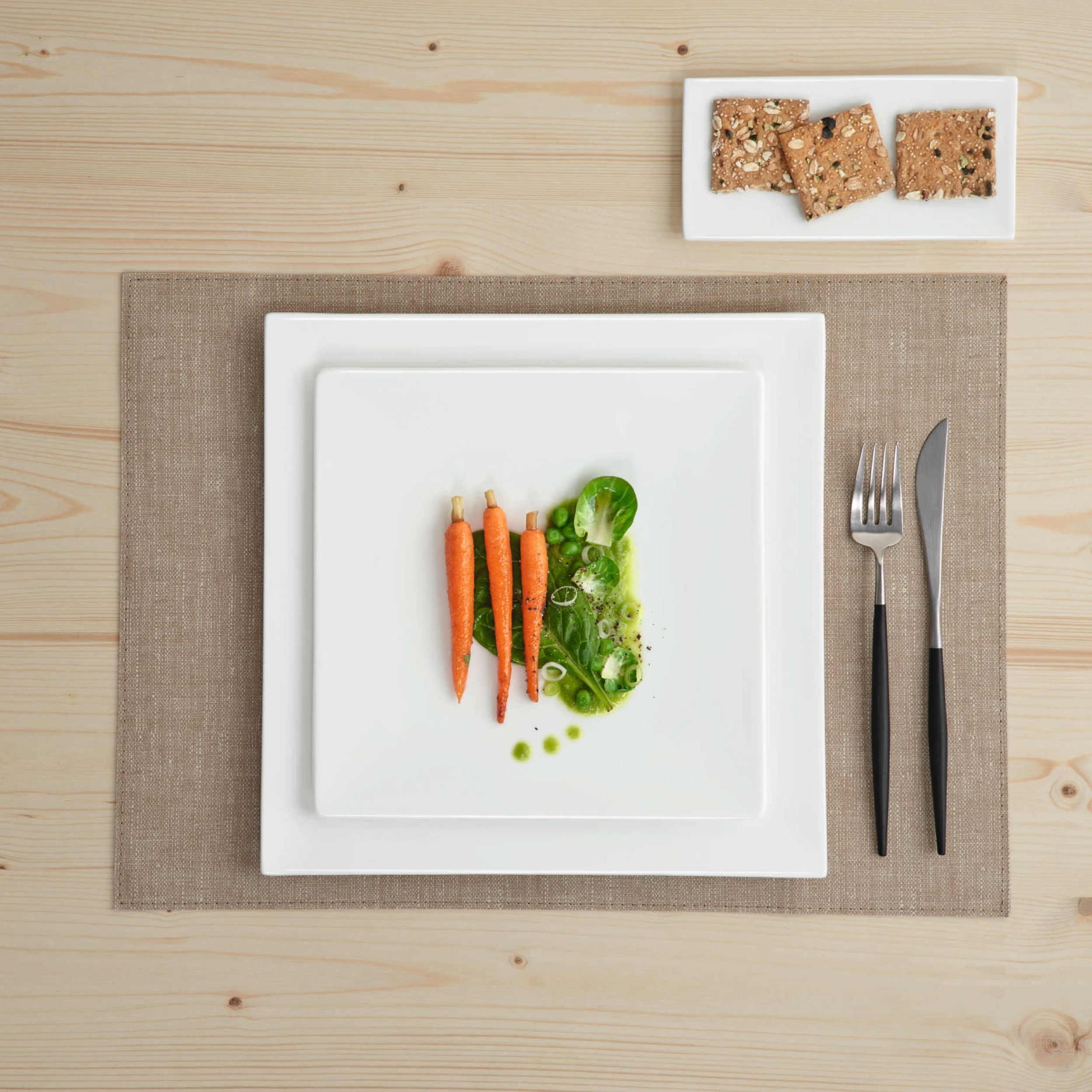Teller A Table von Asa weiss Milieubild