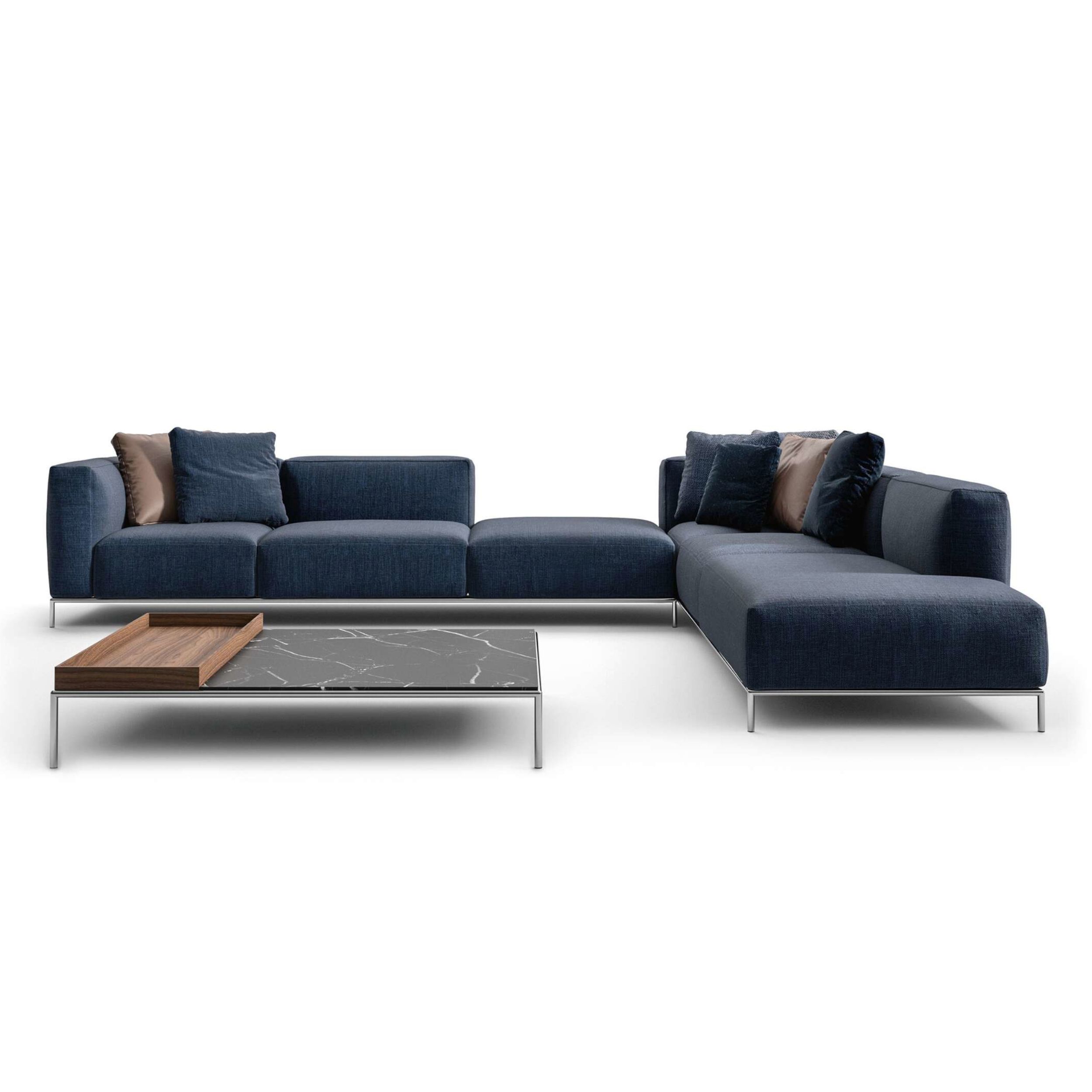 Couchtisch Mex-Hi von Cassina in schwarzem Marmor mit Nussbaumtablett im Milieubild mit Sofa Mex Hi.