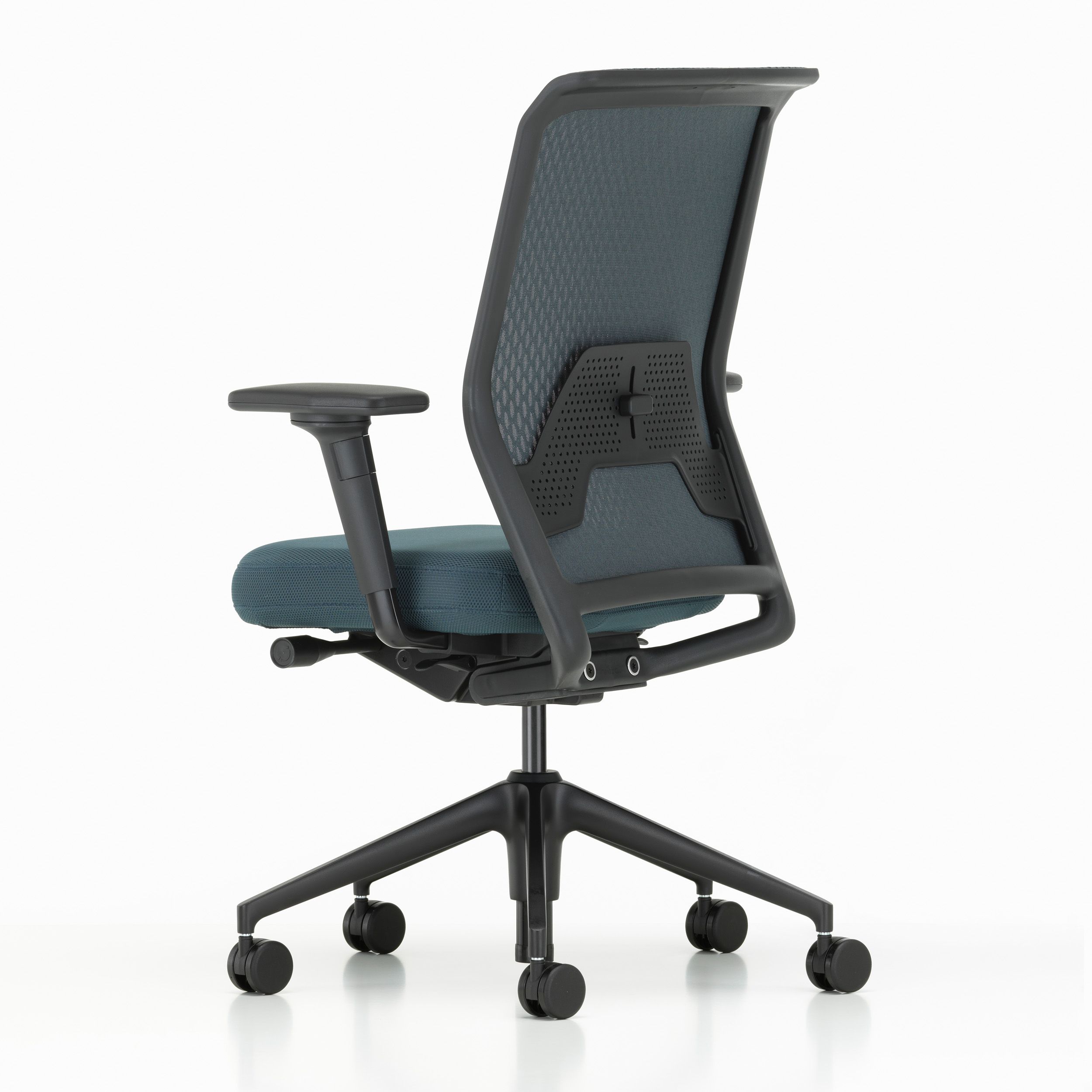 Bürostuhl ID Mesh in Seitennsicht in blau von Vitra