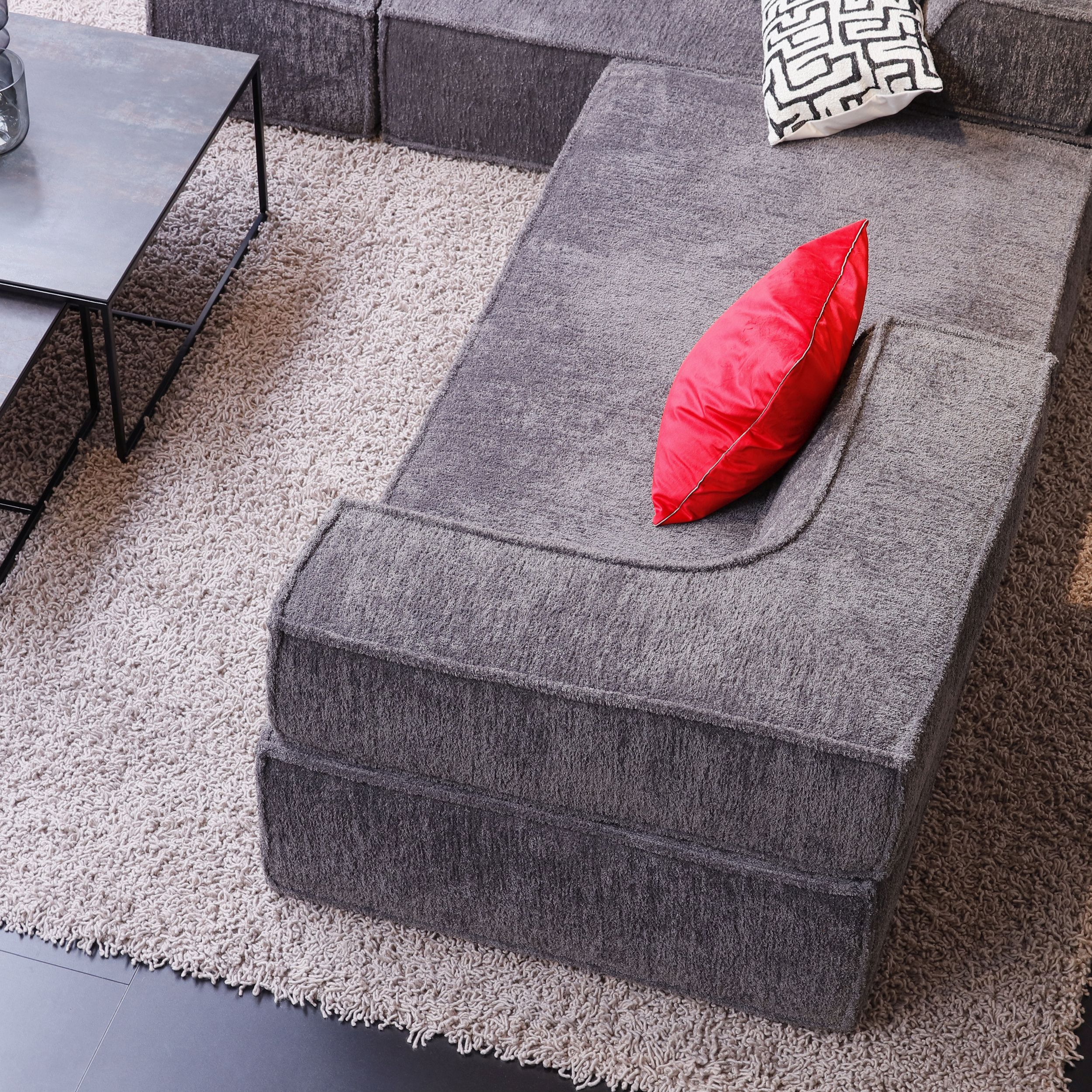 Sofa Trio von Cor in grauem Stoff im Milieubild.