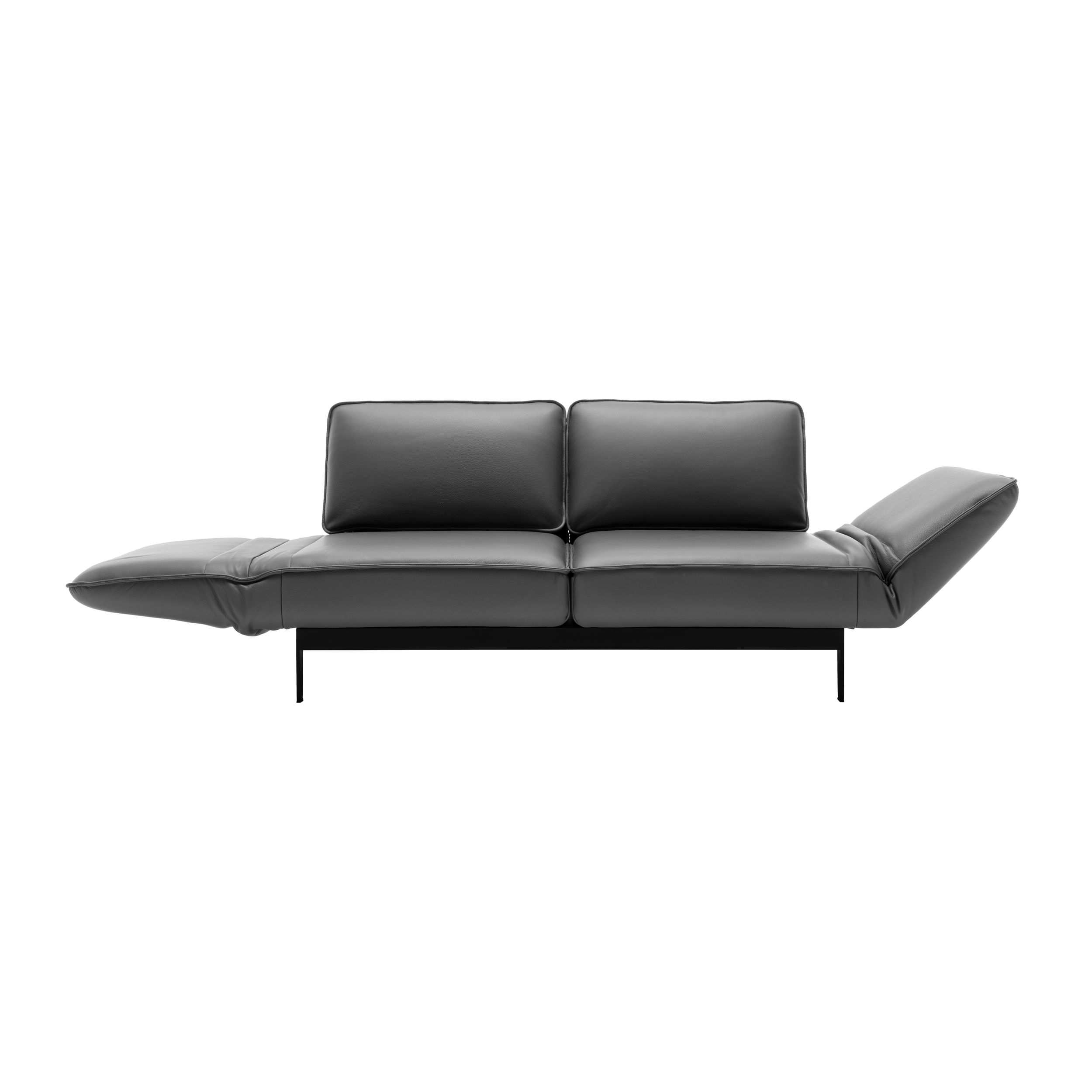 Sofa Mera in der Ansicht ausklappbare Sitzfläche von Rolf Benz in grau