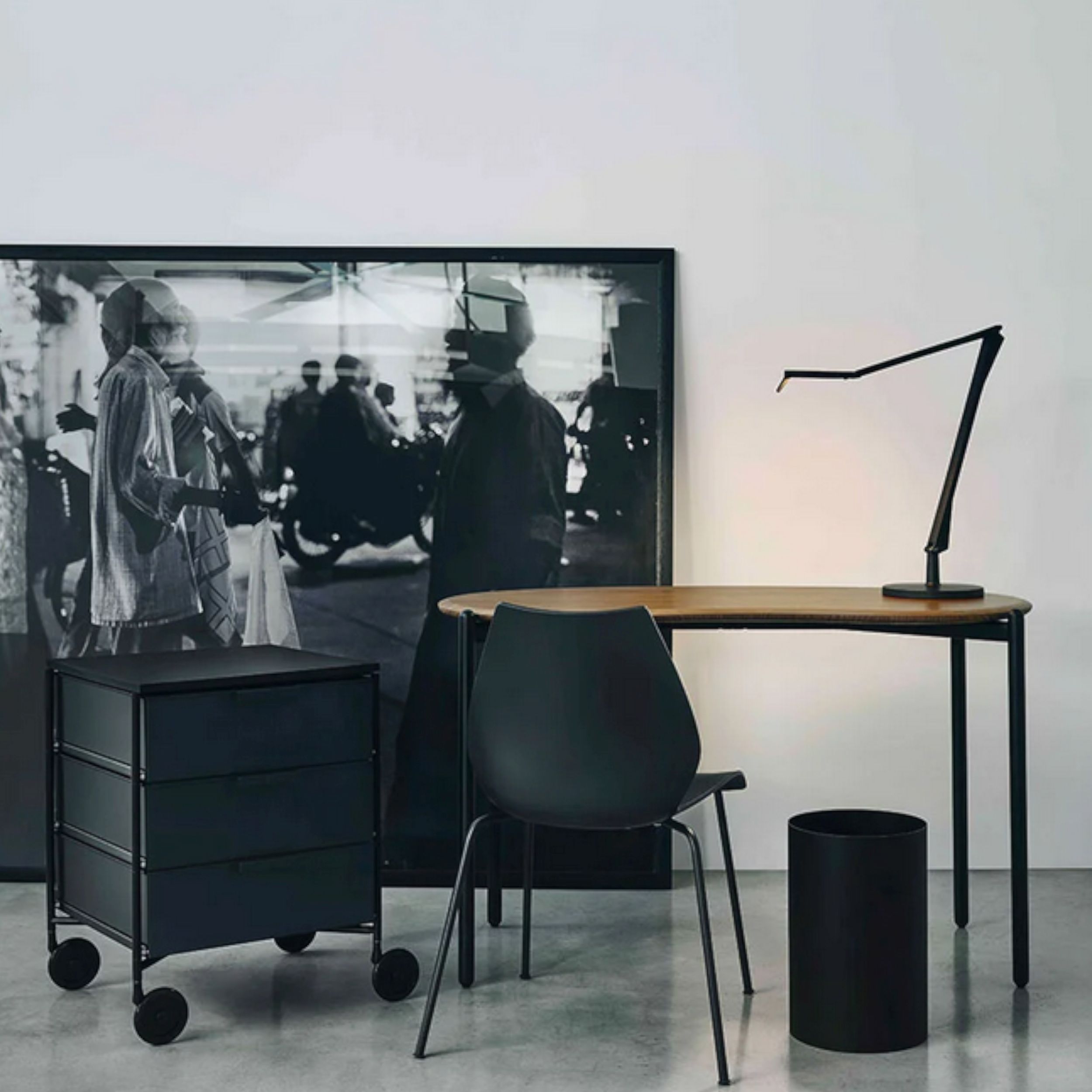 Rollcontainer Mobil Mat von Kartell in schwarz Milieubild
