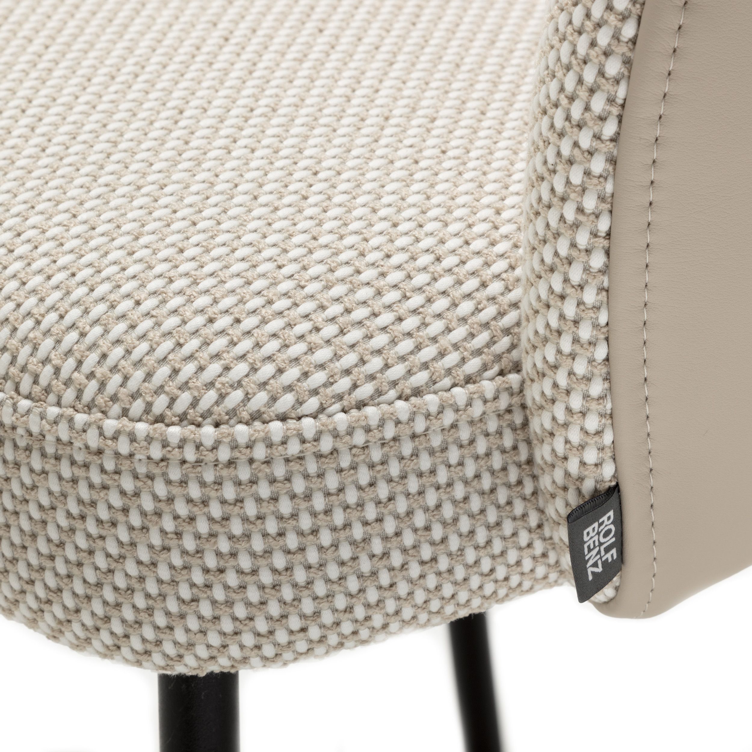 Schalenstuhl Noa 690 Detailansicht Sitz von Rolf Benz in beige