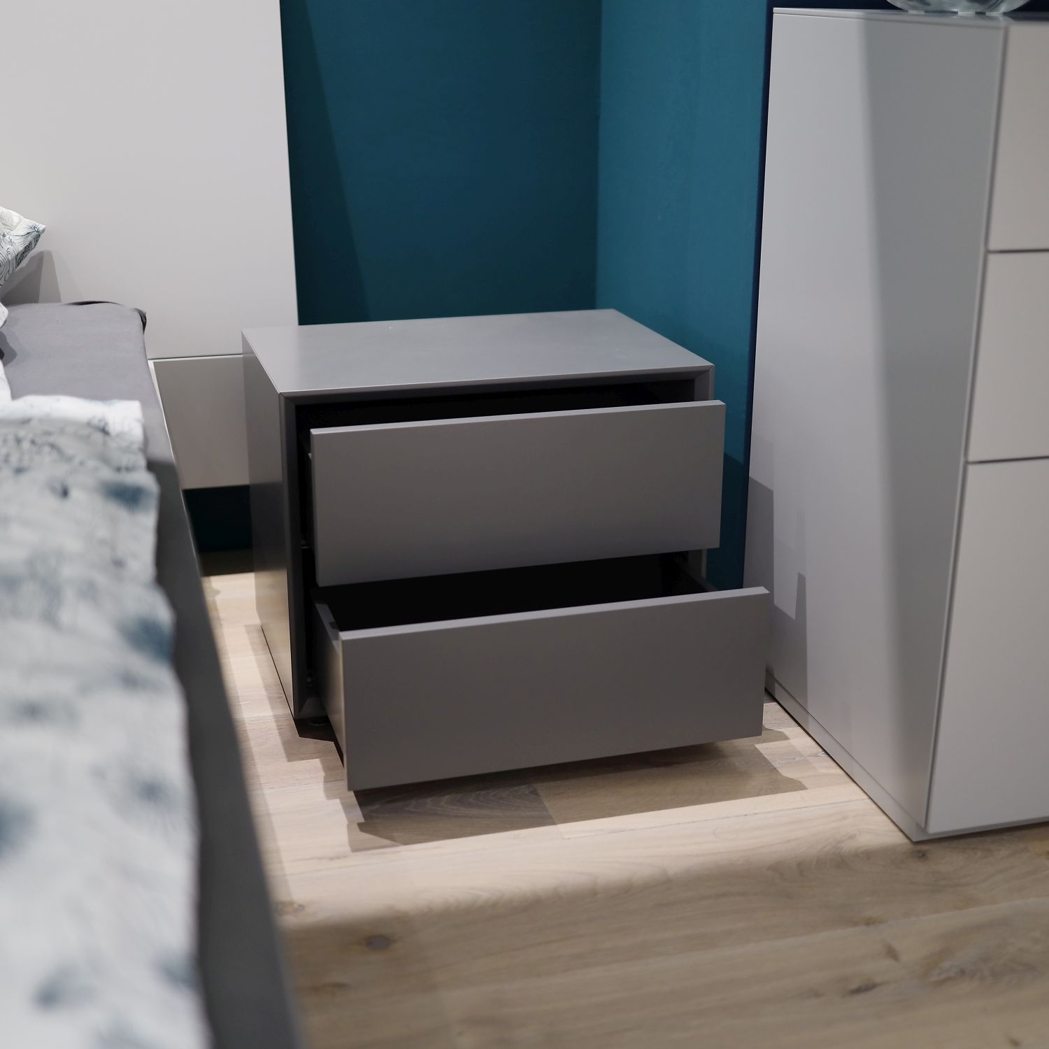 Nachttisch Schiefer von Kettnaker in grau als Detailbild 
