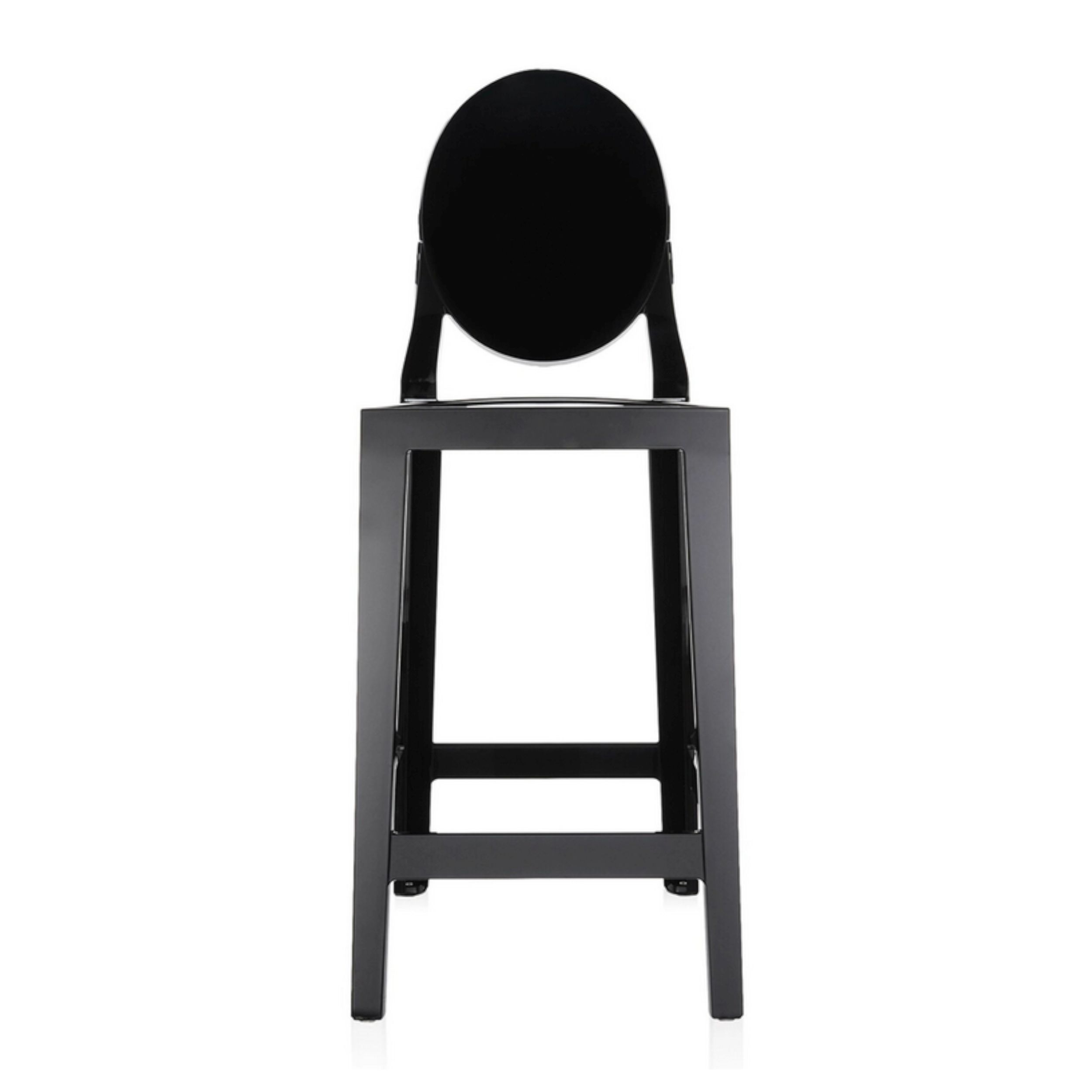 Barhocker One More von Kartell in schwarz als Freisteller von vorne