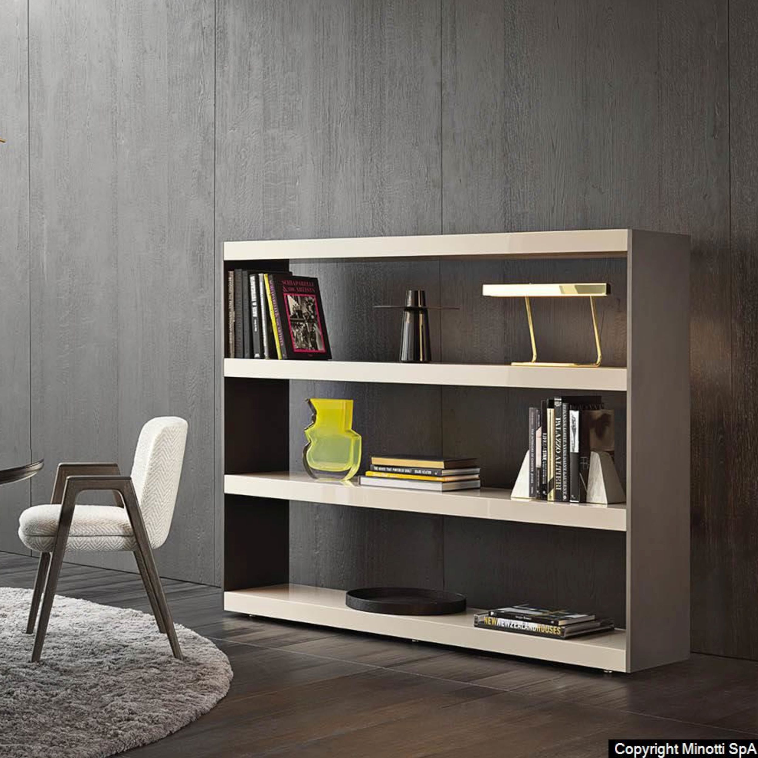 Regal Carson von Minotti, Lack Sand glänzend. Milieubild.