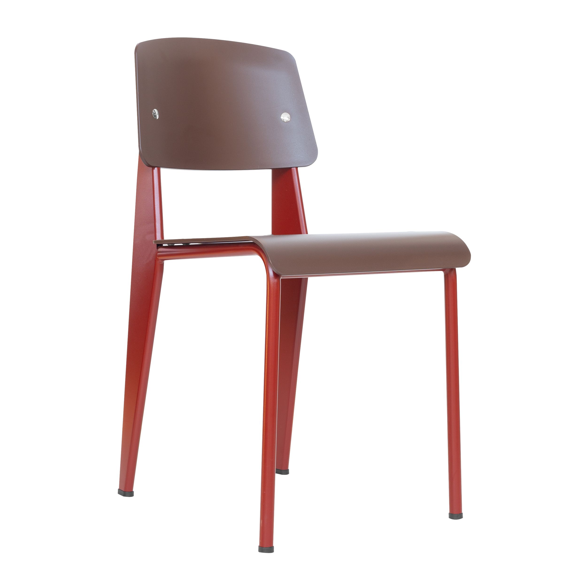 Stuhl Standard SP von Vitra mit rotem Gestell und teakbrauner Sitz- und Rückenschale vor einem weißen Hintergrund.